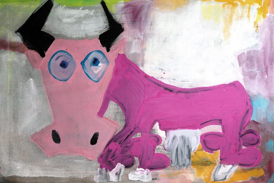 Das Bild zeigt ein Gemälde mit einer rosaroten Kuh auf weissem Hintergrund.